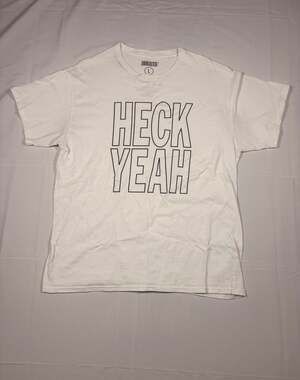 Unrated Heck Yeah Relax White Graphic T-Shirt Large